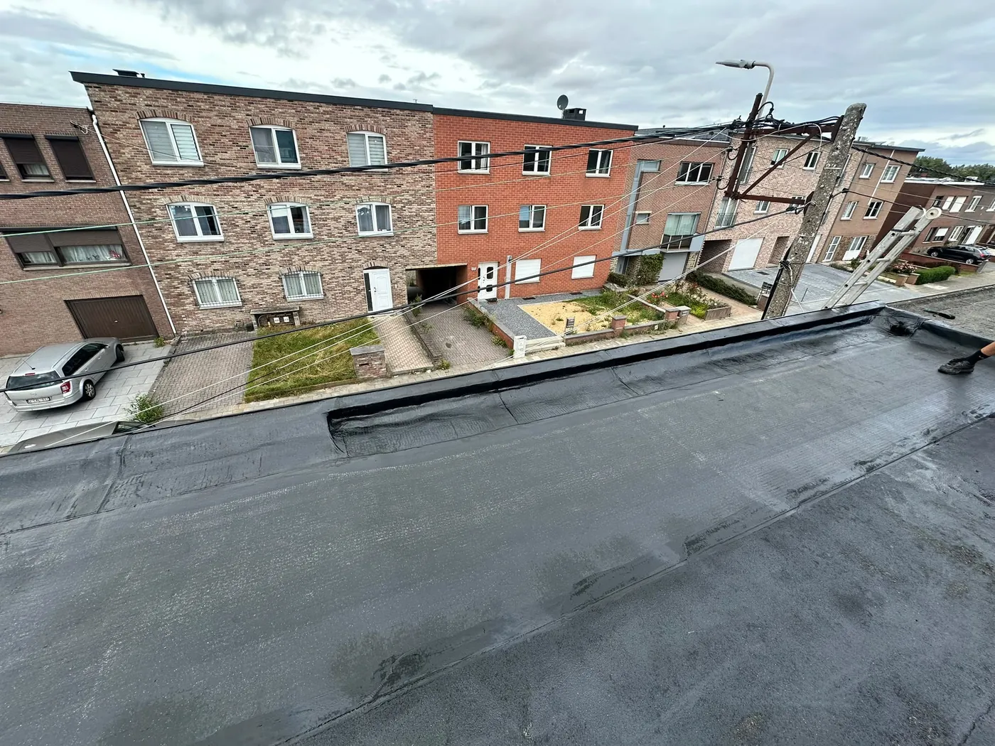 Toiture plate avec étanchéité EPDM — réalisation A Rapetti Toiture