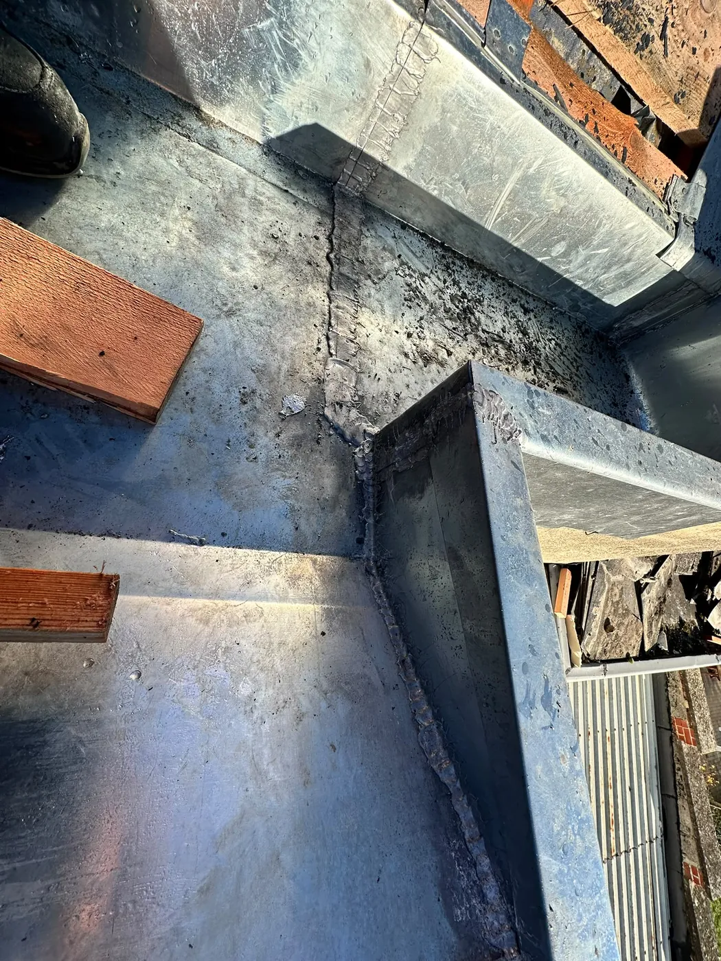Rénovation de toiture — maison de rangée — réalisation A Rapetti Toiture