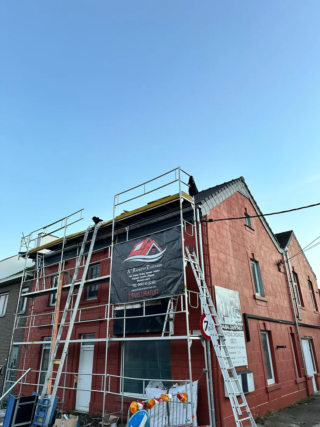 Rénovation de toiture — maison de rangée — réalisation A Rapetti Toiture